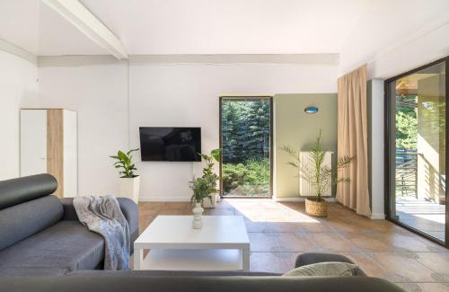 Mszczonow Villa | Forest Villa w pobliżu Suntago