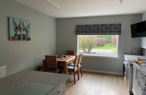 Arden Cottage | Foresters Cottage - an ideal getaway in the Scottish countryside by Loch Lomond