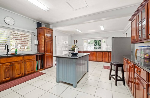 Runaway Bay Villa | 🏝️ Forever Summer | Gorgeous 4BDR Villa w/Pool - Panoramic Views