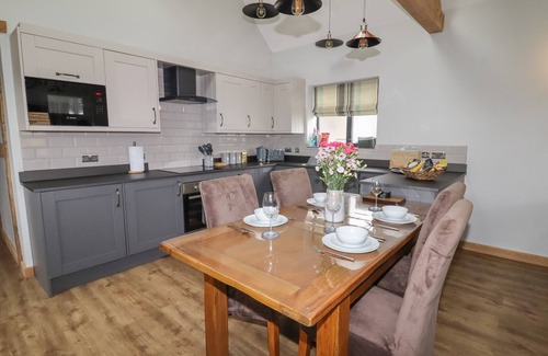 Hendrerwydd Cottage | FORGE COTTAGE, family friendly, with hot tub in Trefnant