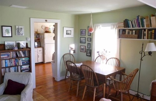 Surfside Cottage | Forget Shoes, Walk to Beach Barefoot with Kids and Grandkids