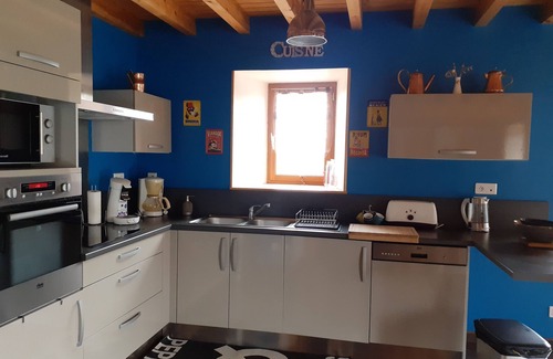 Astugue House | Former sheepfold renovated with beautiful view of the Pyrenees ideal for the family