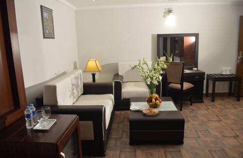 Peshawar Hotel | Fort Continental Hotel