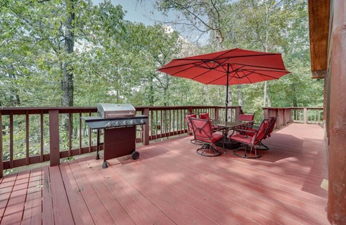 Fort Towson House | Fort Towson Cabin Less Than 1 Block to Raymond Gary Lake