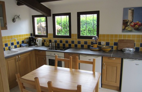 Cornillon House | Fortunie -Provencalisches cottage, renovated, large pool, quiet, at the Vineyard
