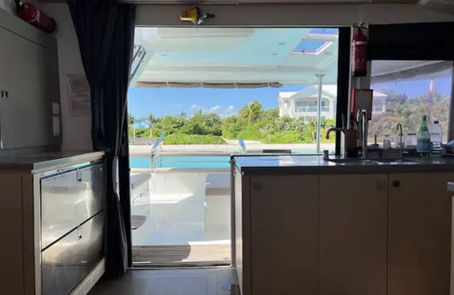 Leeward Settlement Boat Rental | Fountaine Pajot, Big Ben