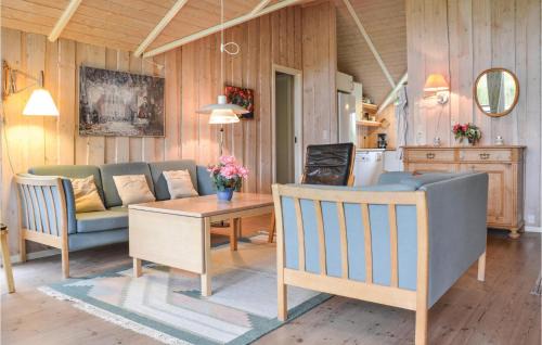 Dronningmolle House | Four-Bedroom Holiday Home In Dronningmolle