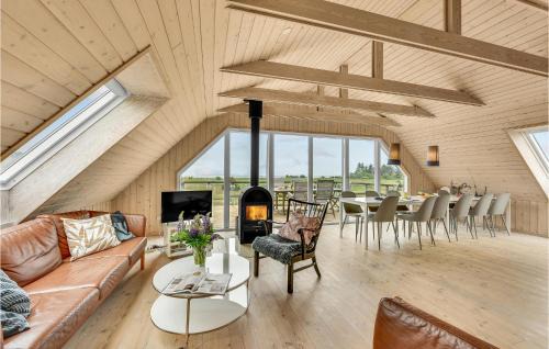 Ringkøbing-Skjern Municipality House | Four-Bedroom Holiday Home In Skjern