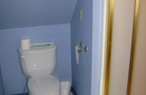 Girard Bed & Breakfast | Four Creeks Bed & Breakfast