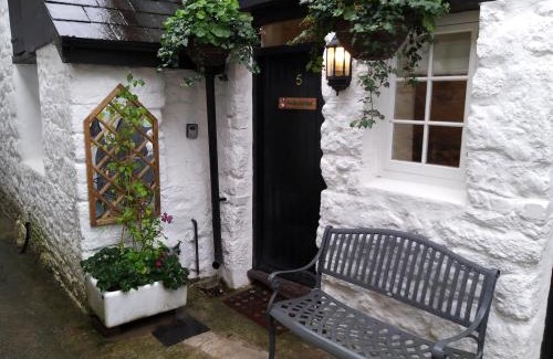 Chagford House | Fox Hat Cottage