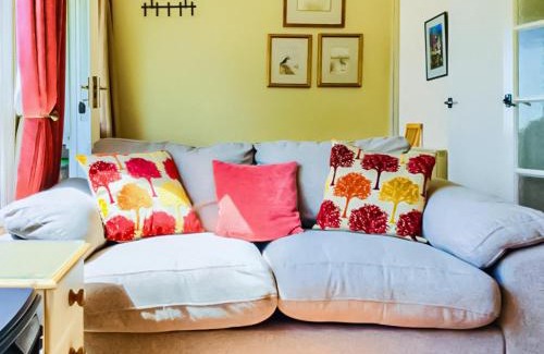 Bideford House | Foxgloves Bungalow Uk39618