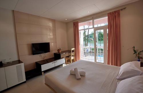 Chittagong Hotel | Foy's Lake Resort