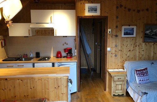 Autrans Ski Chalet | Charming 2-Bedroom Chalet in Autrans with Terrace & Private Land - Sleeps 4
