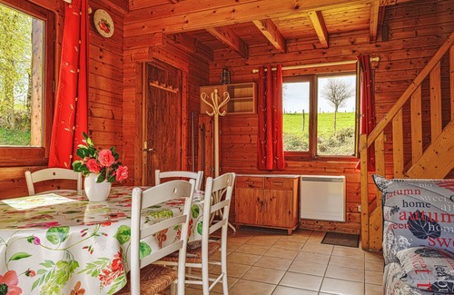 Camps-Saint-Mathurin-Leobazel House | Cottage du Lac by Interhome