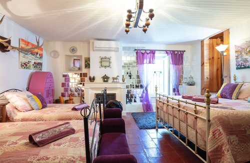Durfort-et-Saint-Martin-de-Sossenac Hotel | Bed and breakfast 1900