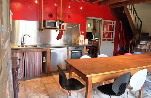 Saint-Hilaire-de-Villefranche House | 2-10 pers - House with character XVIII 180 m2 in 45 km of beachesHouse with character