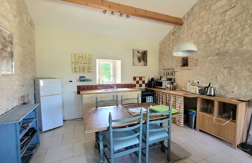 Sainte-Innocence House | 1 bedroom gite with shared pool and garden