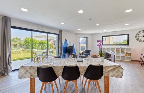 Saint-Maurice-en-Cotentin House | 140 m² House ∙ 1 bedroom ∙ 6 guests