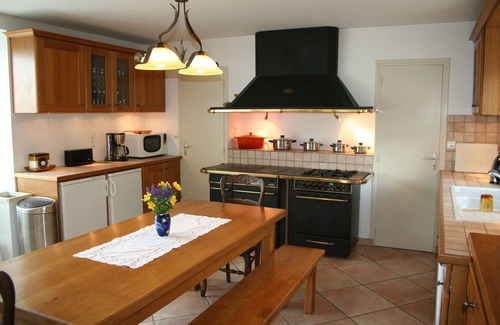 Saint-Quentin-sur-Sauxillanges House | Gîte* JEPATAN with pool table and table tennis