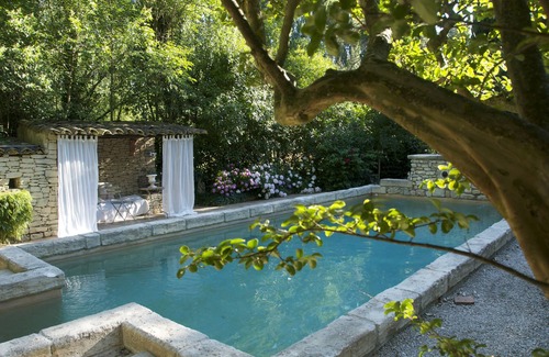Paluds de Noves Apartment | Daudet Romantic two-person apartment in Provence