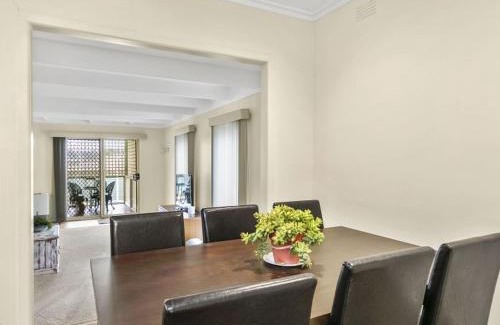 Belmont House | Francis Geelong 156