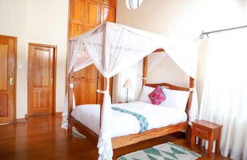 Naivasha Villa | Francolin Cottage at Great Rift Valley Lodge & Golf Resort Naivasha