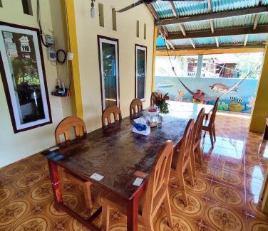 Bunaken House | FRANGKY HOMESTAY