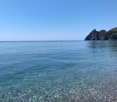 Sant'Alessio Siculo Apartment | Frank Sinatra - Appartamento vicino Taormina