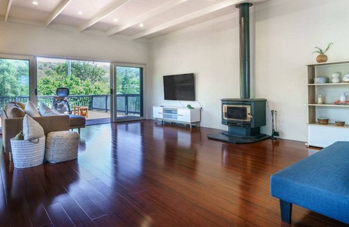 St. Andrews Beach House | Frankie Says Relax - Pet Friendly & WiFi