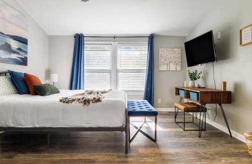 Franklin House | Franklin 4BR Escape, BBQ, Fire Pit, Sleeps 15