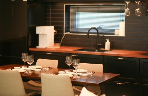 Mangwon-dong Villa | Free Airport Pickup, Europe in Hongdae