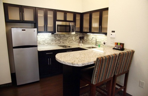 Minot Condo | Free Breakfast. Pool & Hot Tub. Gym. Great for Business Travelers!
