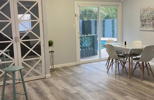 Alhambra House | Free Heated private pool, Resort living, Games, all the fun at Valley of the sun