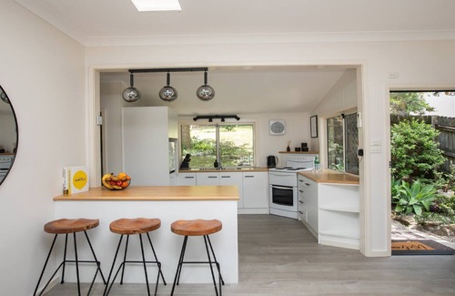 Pearl Beach House | Free night stay this Winter*-w/Trampoline