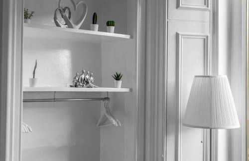 Leith Apartment | Free Parking - City Centre - The McCarty