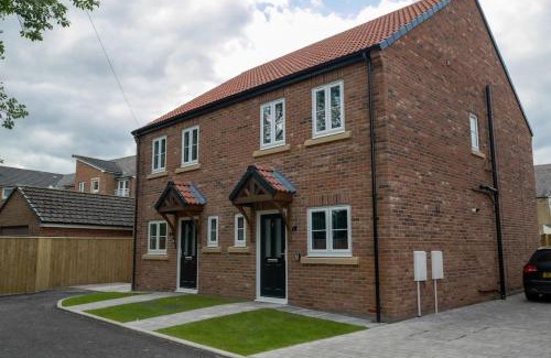Framwellgate Moor Apartment | Free Parking, Families, Short Stays - Durham