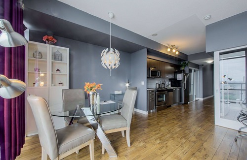 Bay Cloverhill Condo | Free Parking HIGH Floor 1 BED 1 BATH CONDO with BALCONY near SICK KIDS HOSPITAL