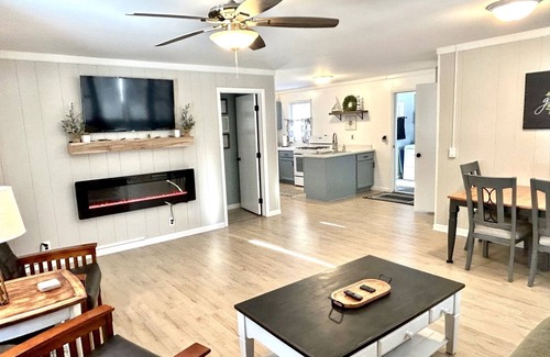 Ludington Cottage | Freshwater Cottage - Across from Lake Michigan and minutes from Bass Lake