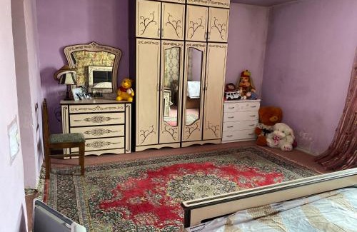 Geghanist House | Friend's House rooms near Airport