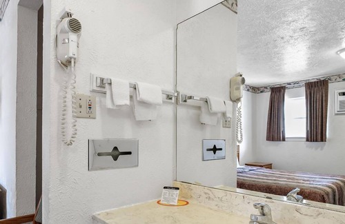 Killeen Hotel | Friendship Inn