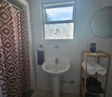 Hastings Hotel | Frimley Lodge Motel