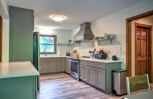 Leicester House | Frogmore Estate by Carolina Mornings | Gas Grill & Swimming Pool🏊‍♀️