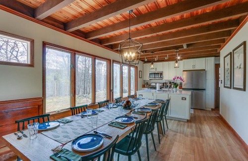 Front Royal House | Front Royal Hilltop Cabin with Panoramic Views!