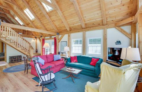 Standish House | Frye Island Family Cabin with Lake and Beach Access!
