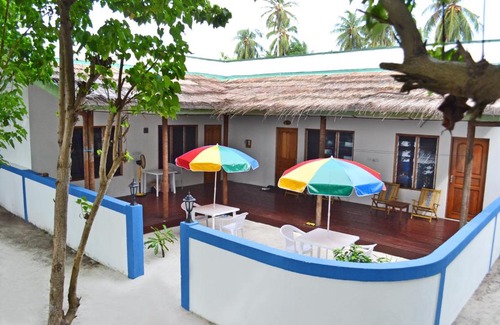 Fulidhoo House | Fulidhoo La Perla Guest House