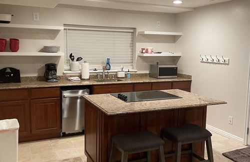 Draper House | Full Basement apartment near Utah ski resorts, Salt Lake City/Sandy/Draper