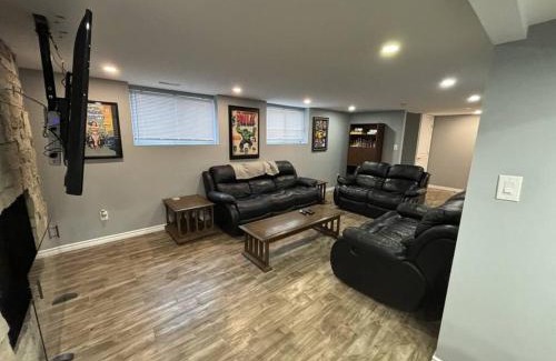 Woodslee House | Full House - 5 Bed, 2 Bath - East
