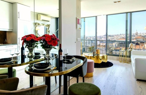 Chiado Apartment | Full Sky in Chiado by LovelyStay