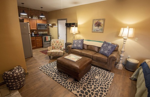 Eastport Apartment | Fully equipped, cosy studio- downtown Eastport-Across from harbor