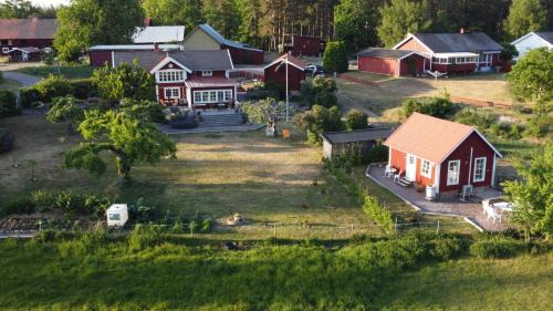 Rockneby House | Fully equipped cottage near the sea